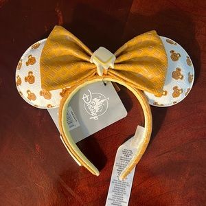 NWT Mickey Waffle Ears
